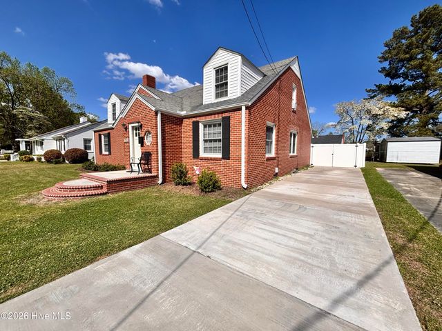 612 Blaney Street, Clinton, NC 28328
