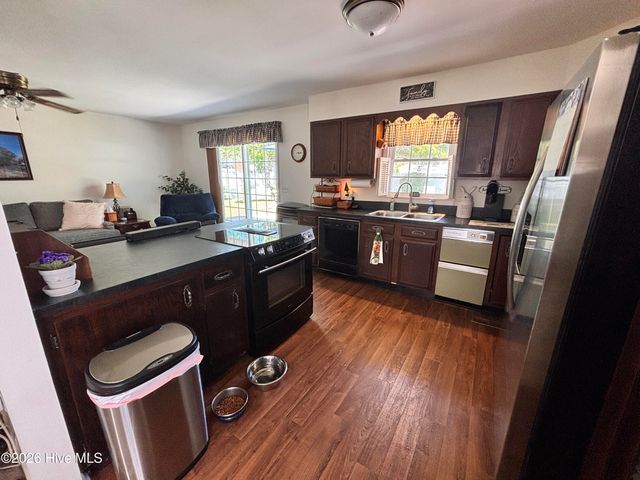 612 Blaney Street, Clinton, NC 28328