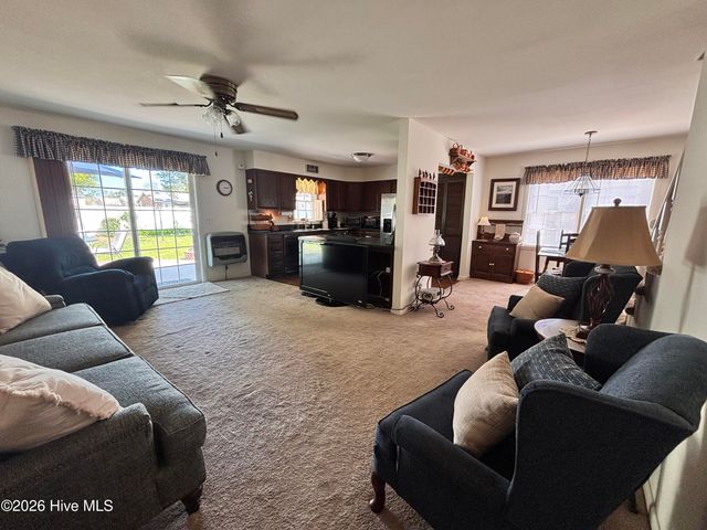 612 Blaney Street, Clinton, NC 28328