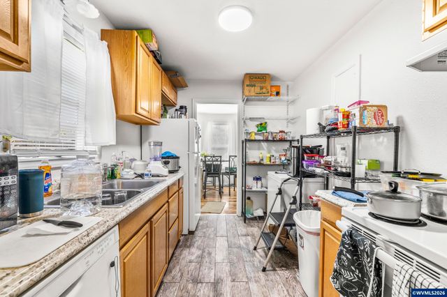 4051 Liberty Rd S, Salem, OR 97302