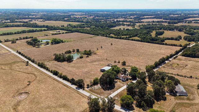 000 Poinsetta B, Billings, MO 65610