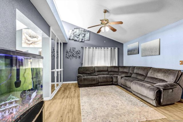 8529 Snow White Dr, El Cajon, CA 92021