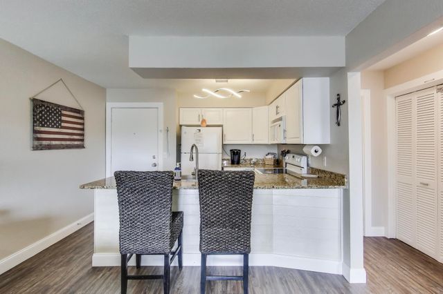 445 Gulf Shore Drive 201, Destin, FL 32541