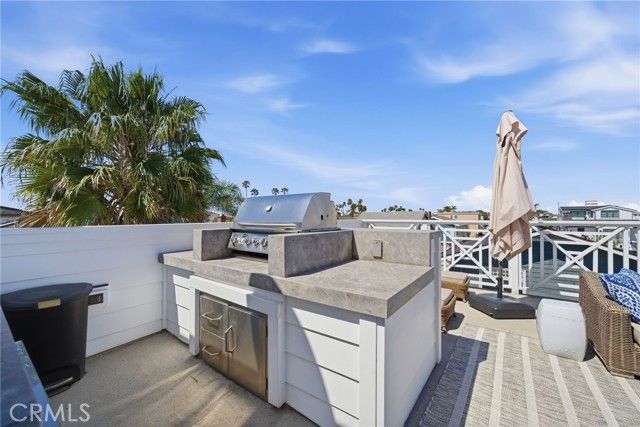 305 Montero, Newport Beach, CA 92661