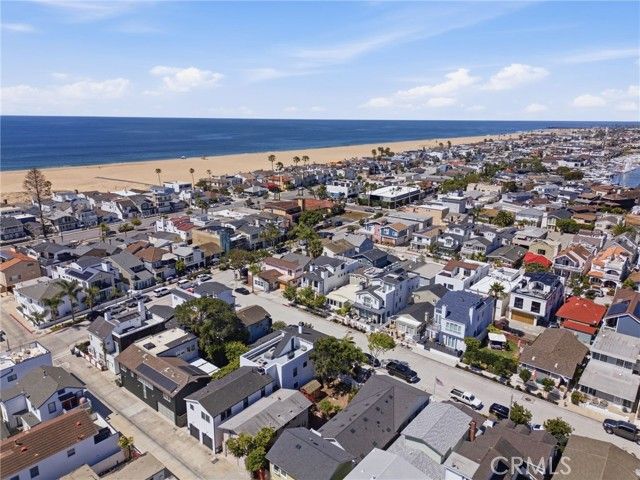 305 Montero, Newport Beach, CA 92661