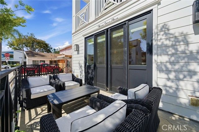 305 Montero, Newport Beach, CA 92661