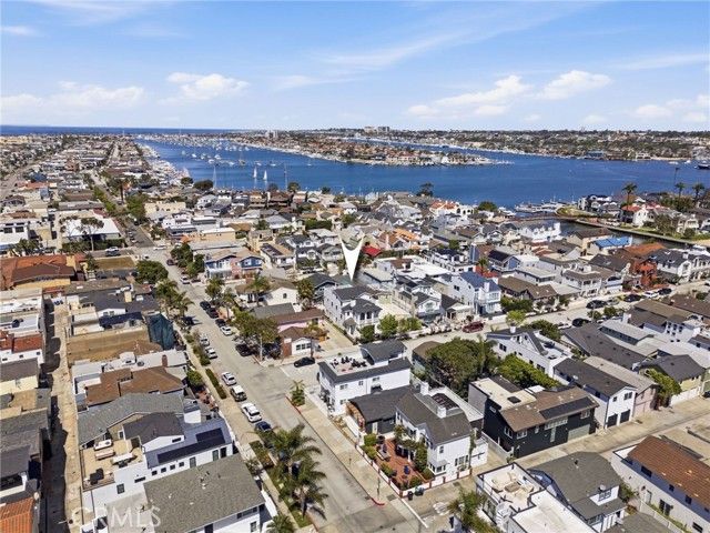 305 Montero, Newport Beach, CA 92661