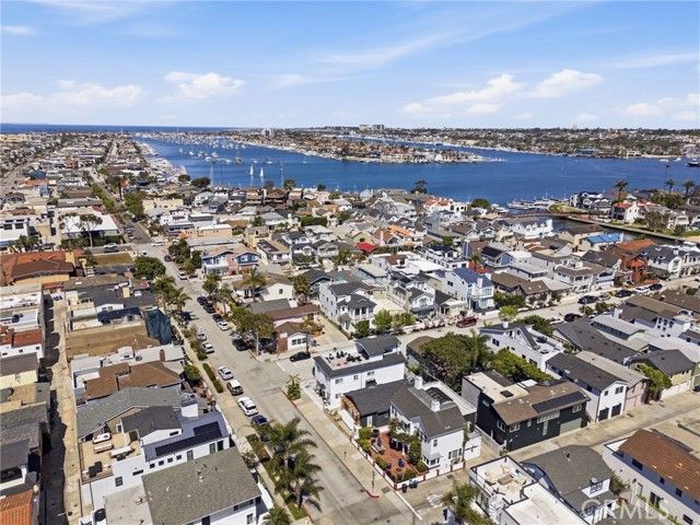 305 Montero, Newport Beach, CA 92661