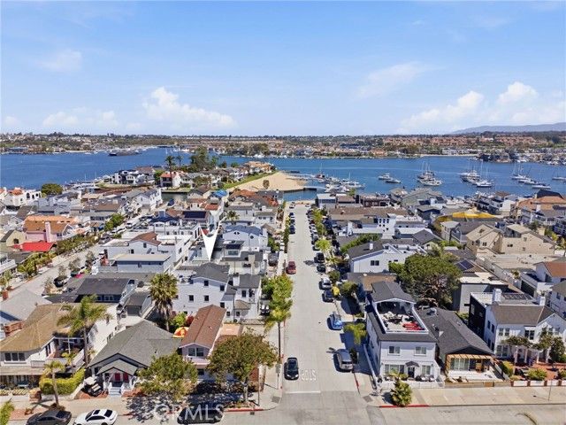 305 Montero, Newport Beach, CA 92661