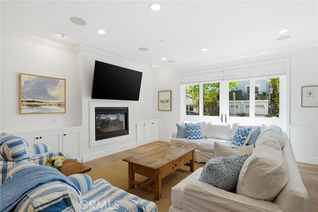 305 Montero, Newport Beach, CA 92661