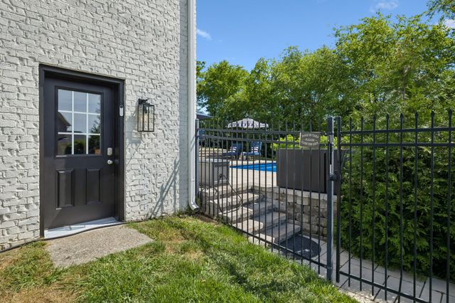 9739 Turner Ln, Brentwood, TN 37027