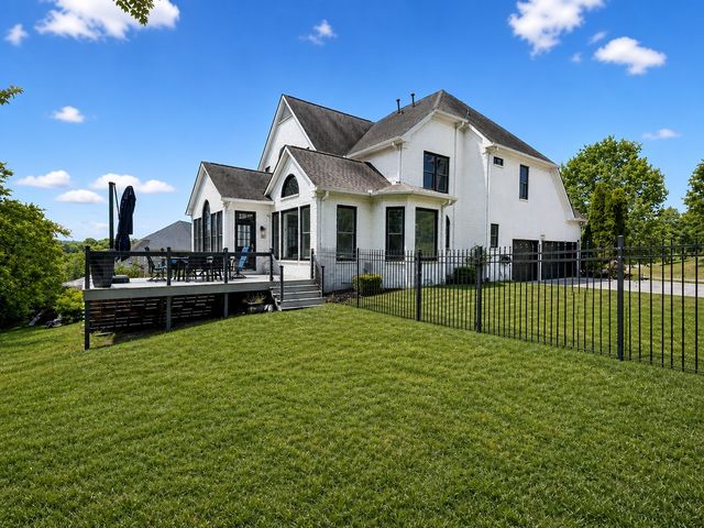 9739 Turner Ln, Brentwood, TN 37027