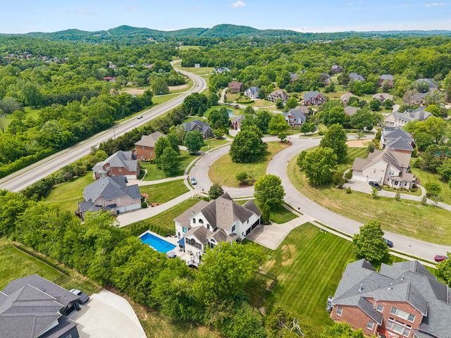 9739 Turner Ln, Brentwood, TN 37027