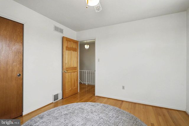 2072 ANDOVER DR, Dover, PA 17315