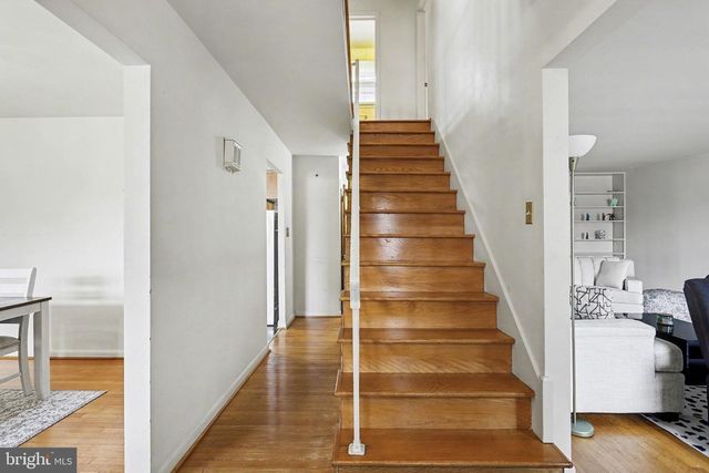 2072 ANDOVER DR, Dover, PA 17315