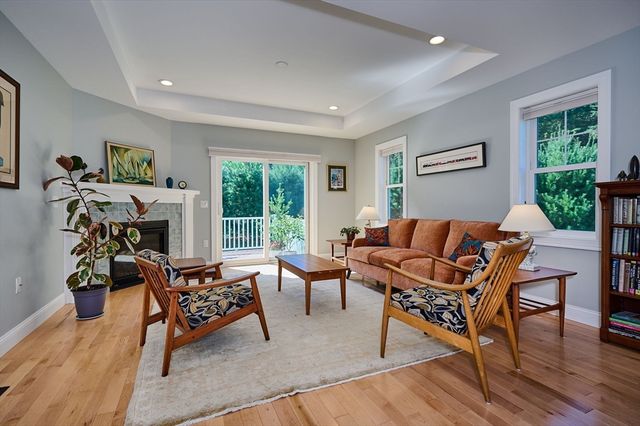 3 Conrad Circle 3, Easthampton, MA 01027