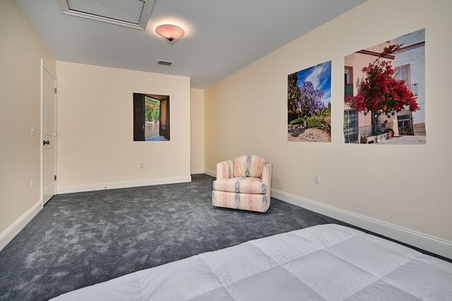 3 Conrad Circle 3, Easthampton, MA 01027