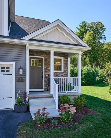 3 Conrad Circle 3, Easthampton, MA 01027