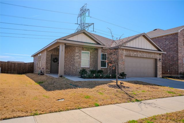 5533 Ladytown Lane, Fort Worth, TX 76036