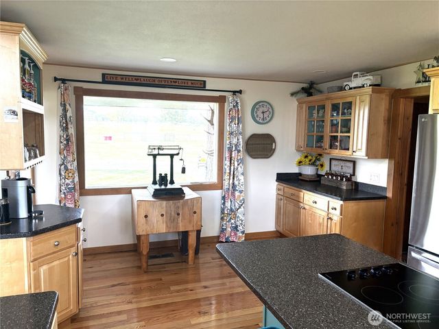 8 Mundinger Lane, Omak, WA 98841