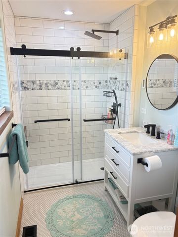 8 Mundinger Lane, Omak, WA 98841