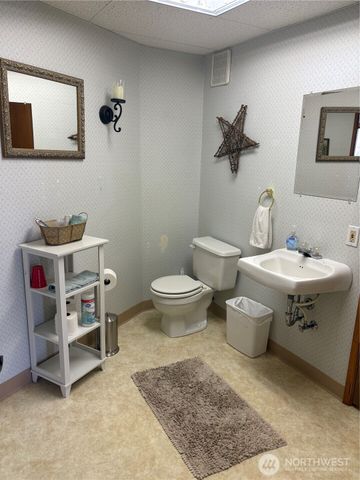 8 Mundinger Lane, Omak, WA 98841