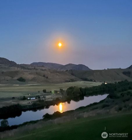 8 Mundinger Lane, Omak, WA 98841