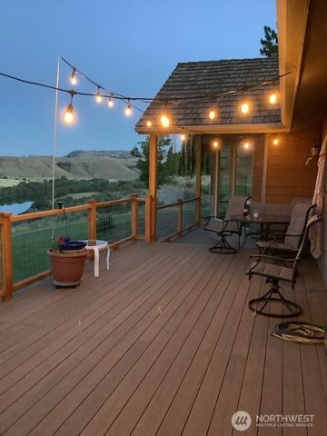 8 Mundinger Lane, Omak, WA 98841