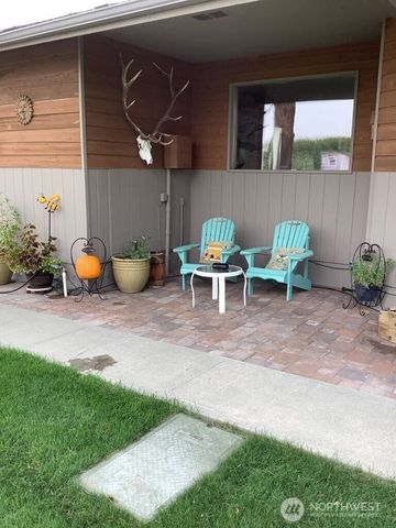 8 Mundinger Lane, Omak, WA 98841