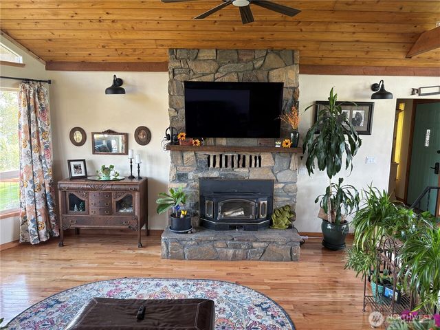 8 Mundinger Lane, Omak, WA 98841