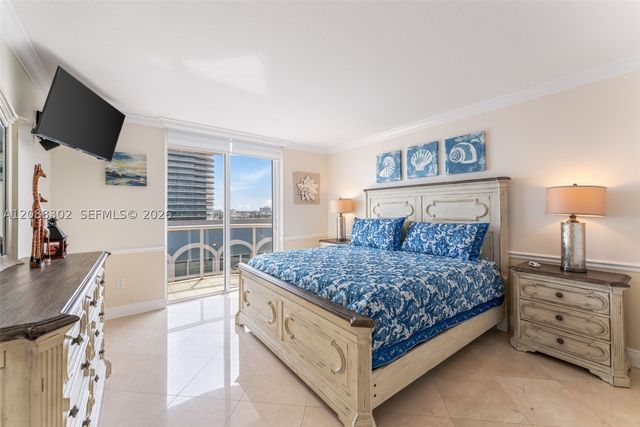 8855 Collins Ave 8J, Surfside, FL 33154