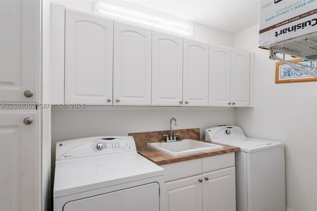 8855 Collins Ave 8J, Surfside, FL 33154