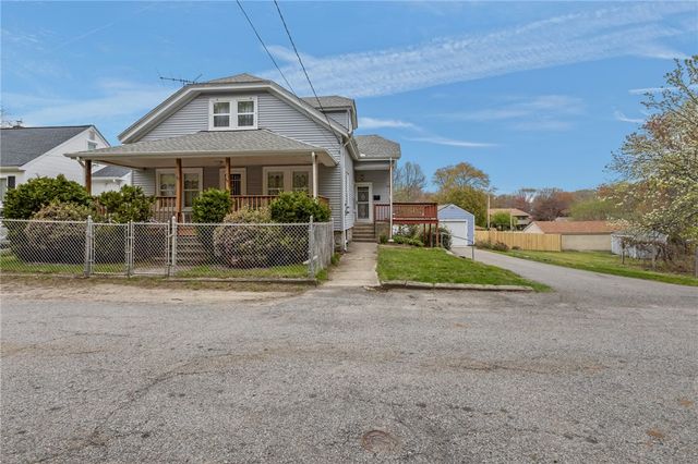 86 Fall Street, Woonsocket, RI 02895