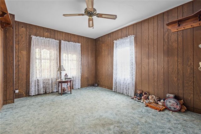 86 Fall Street, Woonsocket, RI 02895