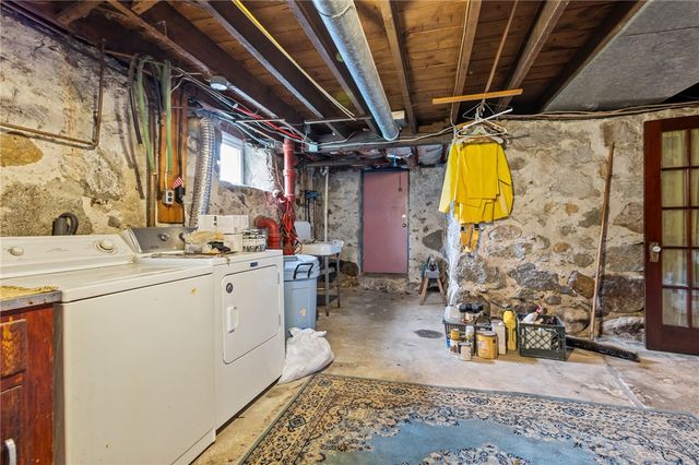 86 Fall Street, Woonsocket, RI 02895