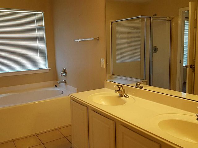 111 Gallery Cove Court, The Woodlands, TX 77382