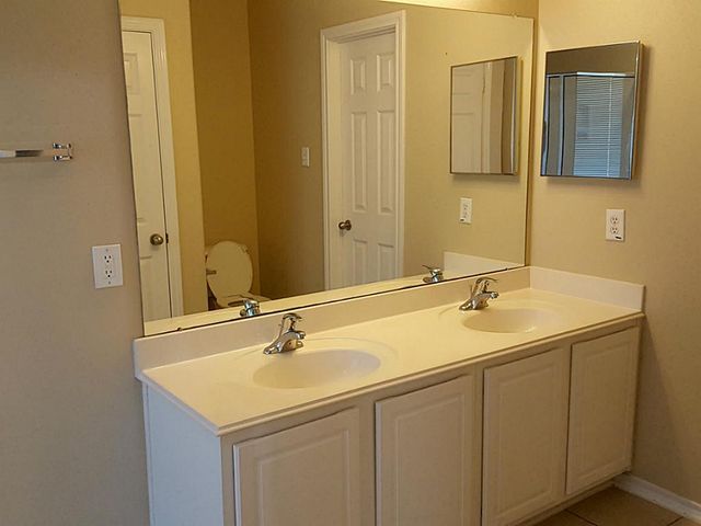 111 Gallery Cove Court, The Woodlands, TX 77382