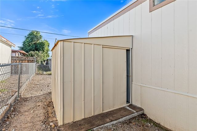 1720 La Entrada Drive, Fort Mohave, AZ 86426