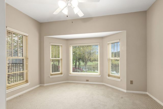 15 Forest Green Trail, Kingwood, TX 77339