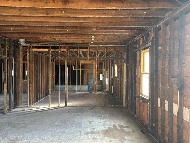 208 Harrington Avenue, St Joseph, MO 64504