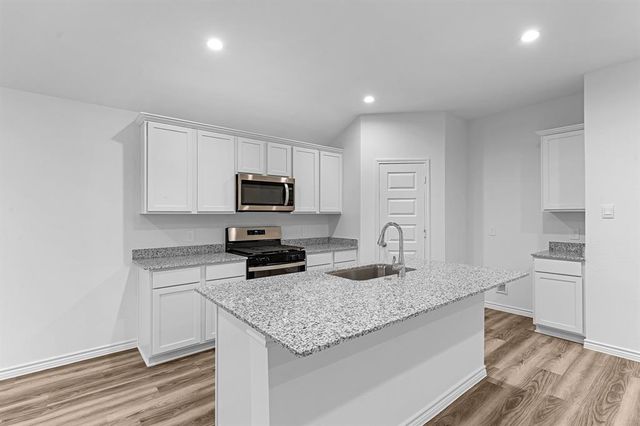 285 China Grove, China, TX 77613