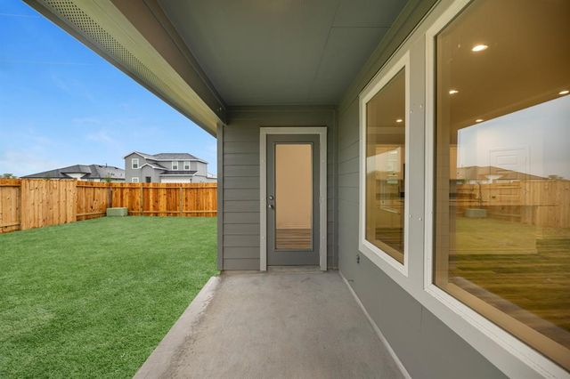 285 China Grove, China, TX 77613