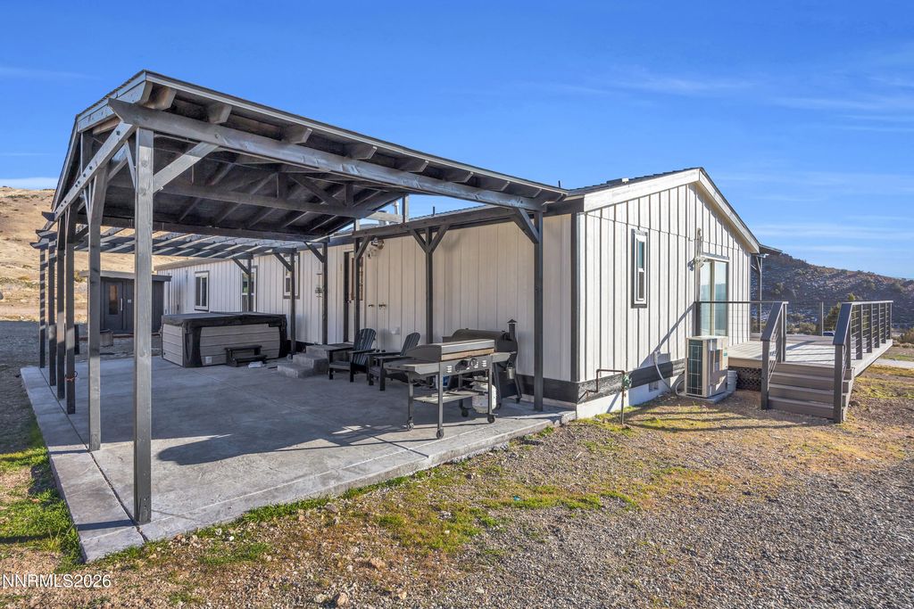 Image 12 of property listing at 2598 Whiskey Springs Road, Reno, NV 89510