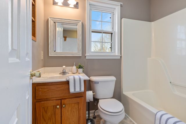 251 Rouse Rd, Dickson, TN 37055