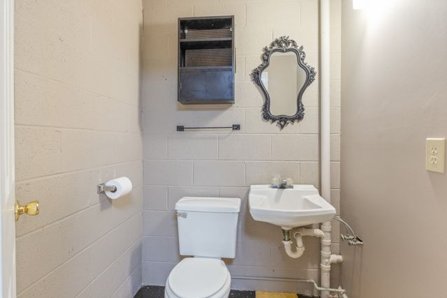 251 Rouse Rd, Dickson, TN 37055