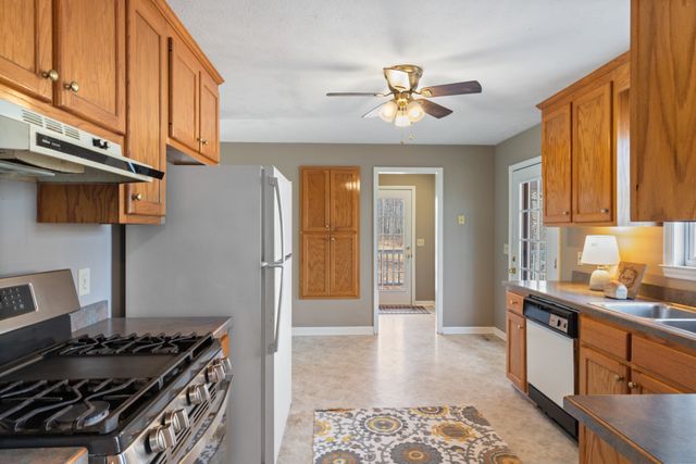 251 Rouse Rd, Dickson, TN 37055