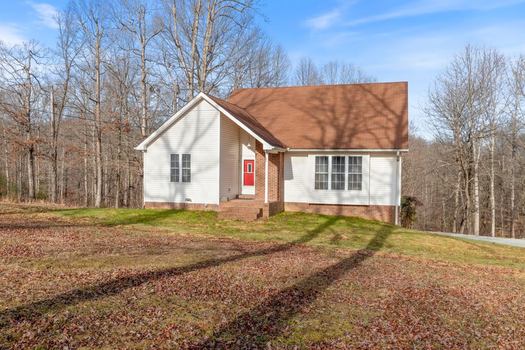 251 Rouse Rd, Dickson, TN 37055