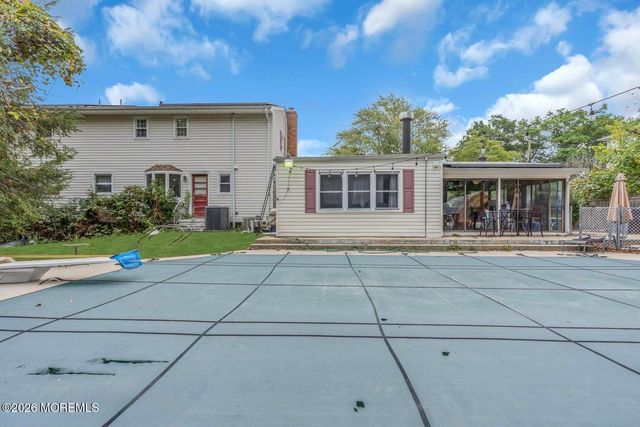 151 Cardinal Drive, Toms River, NJ 08755