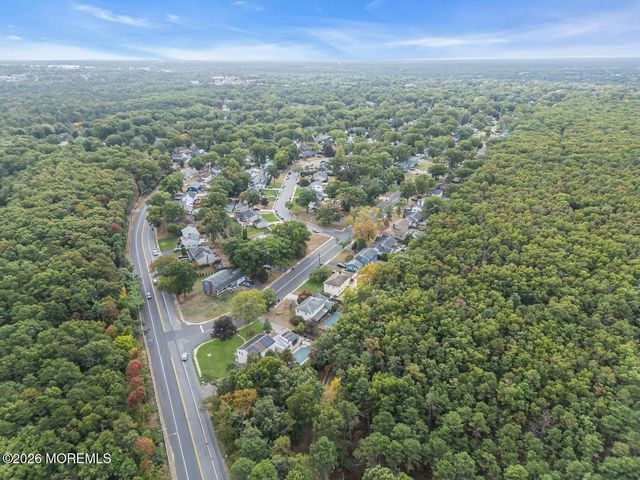 151 Cardinal Drive, Toms River, NJ 08755
