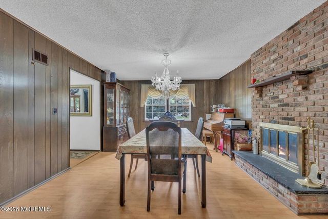 151 Cardinal Drive, Toms River, NJ 08755